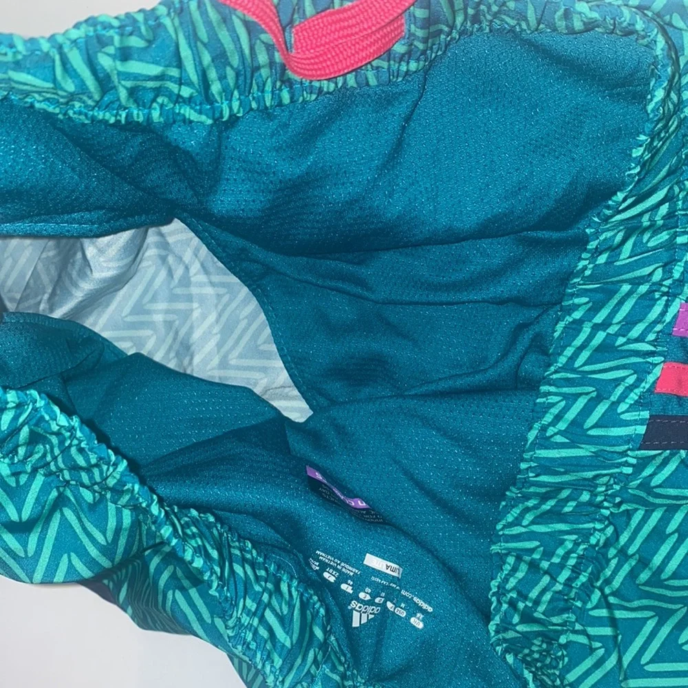 Adidas CLIMALITE Modern Classics Running Shorts MD - Picture 5 of 5